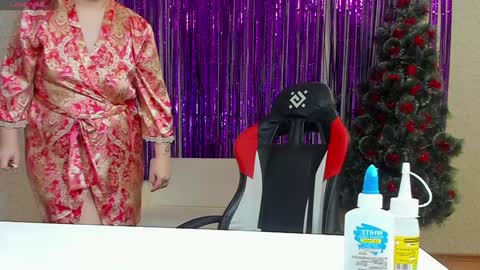 Snapshot of seductive_she_wolf chatting on 01.20.25 seductive_she_wolf online show from 01.20.25