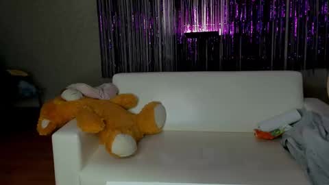 Snapshot of seductive_she_wolf chatting on 02.20.25 seductive_she_wolf online show from 02.20.25