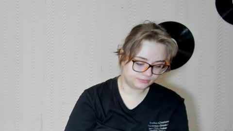 Snapshot of seductive_she_wolf chatting on 02.23.26 seductive_she_wolf online show from 02.23.26