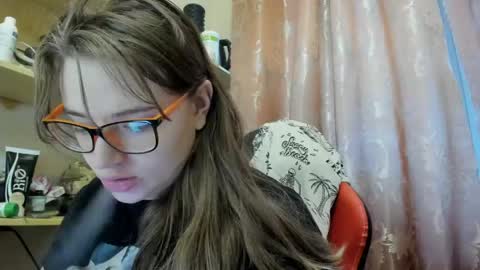 Snapshot of seductive_she_wolf chatting on 05.05.26 seductive_she_wolf online show from 05.05.26