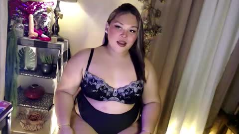 Snapshot of seductivecurvesxxx chatting on 04.19.26 Its me Jazzi online show from 04.19.26