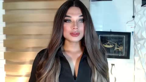 Snapshot of seductivedeluxe69 chatting on 02.26.25 Deluxe online show from 02.26.25