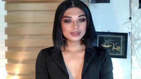 Snapshot of seductivedeluxe69 chatting on 03.03.25 Deluxe online show from 03.03.25