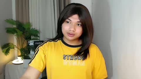 Deluxe online show from 03.04.26