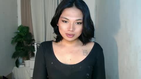 Snapshot of seductivedeluxe69 chatting on 05.02.26 Deluxe online show from 05.02.26