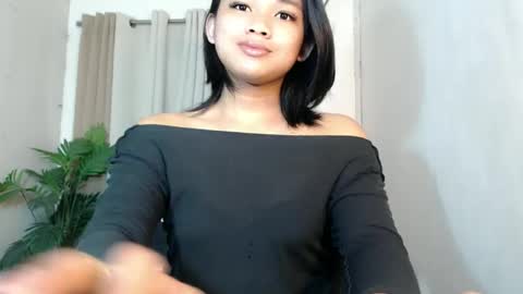 Snapshot of seductivedeluxe69 chatting on 05.19.26 Deluxe online show from 05.19.26
