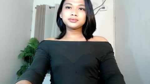 Snapshot of seductivedeluxe69 chatting on 05.27.26 Deluxe online show from 05.27.26