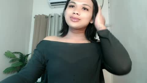 Snapshot of seductivedeluxe69 chatting on 06.14.26 Deluxe online show from 06.14.26