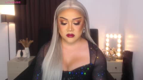 Natalie Mefford online show from 02.20.25