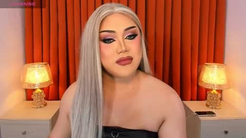 Natalie Mefford online show from 02.22.25