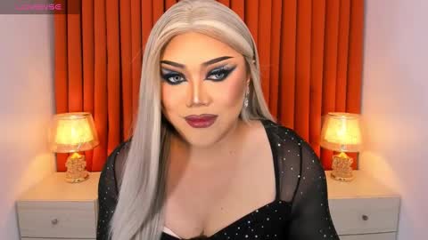 Natalie Mefford online show from 02.26.25