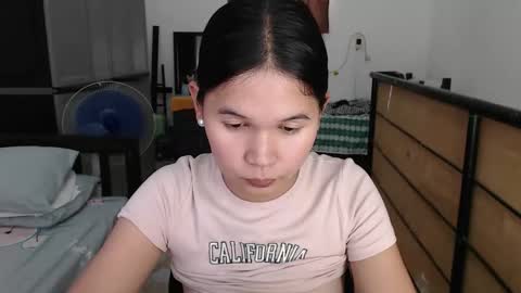 Snapshot of seductivemegoftheworld_ chatting on 04.12.26 MEG online show from 04.12.26