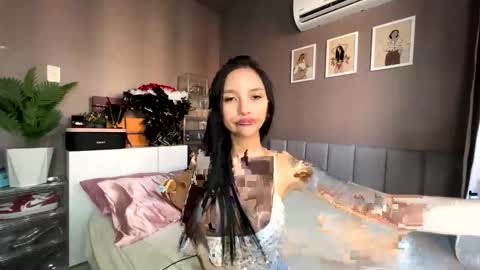 Snapshot of seductivetsstacie chatting on 03.29.26 Stacie online show from 03.29.26