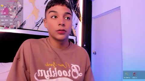 Snapshot of seductivo_jr chatting on 10.26.25 seductivo online show from 10.26.25