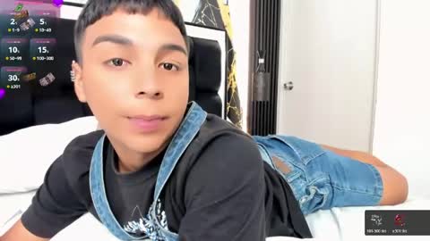 Snapshot of seductivo_jr chatting on 04.29.26 seductivo online show from 04.29.26