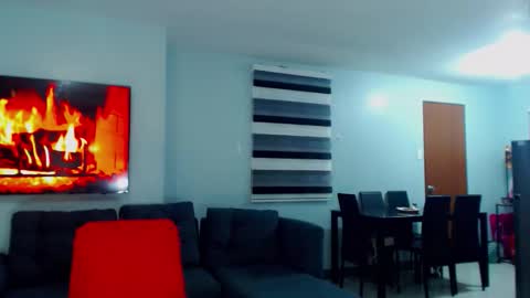 Snapshot of seductresskatarina chatting on 11.06.25 KATARINA LUST online show from 11.06.25