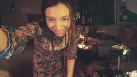 Lisa online show from 12.16.24