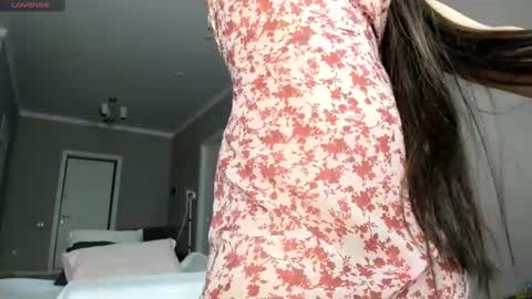 Akira Youri online show from 01.25.25