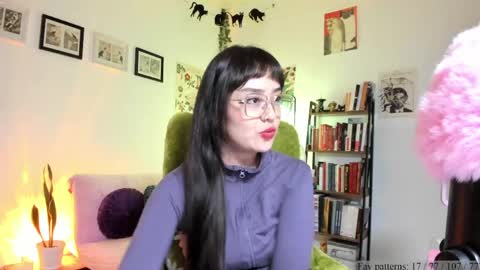 Snapshot of segismunda chatting on 04.22.26 Luciana online show from 04.22.26