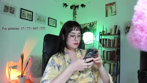 Snapshot of segismunda chatting on 05.28.26 Luciana online show from 05.28.26
