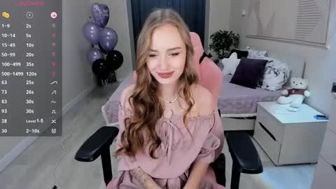 Snapshot of seiko_swan chatting on 03.07.26 Lucia Lucy online show from 03.07.26