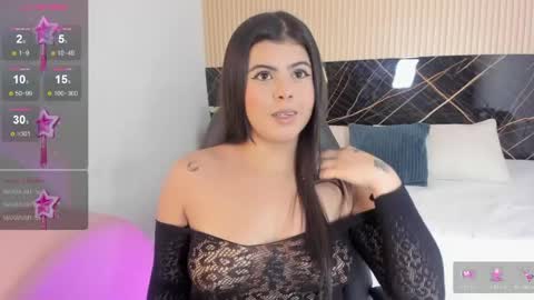 Snapshot of selena_diaz_ chatting on 05.20.26 Selena online show from 05.20.26