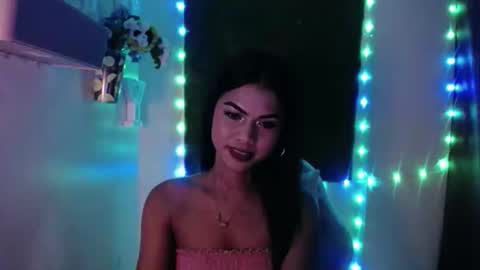 Snapshot of selena_fox2000 chatting on 04.18.26 selena_fox2000 online show from 04.18.26