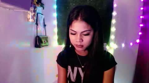 Snapshot of selena_fox2000 chatting on 04.21.26 selena_fox2000 online show from 04.21.26