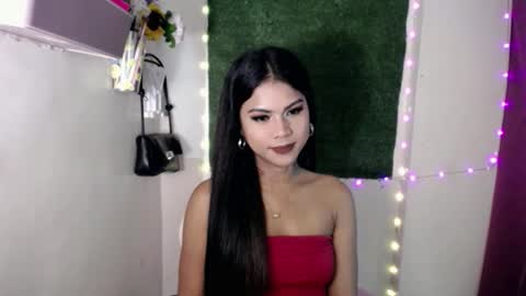 Snapshot of selena_fox2000 chatting on 04.25.26 selena_fox2000 online show from 04.25.26