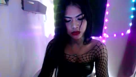 Snapshot of selena_fox2000 chatting on 04.27.26 selena_fox2000 online show from 04.27.26