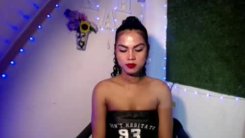 Snapshot of selena_fox2000 chatting on 05.20.26 selena_fox2000 online show from 05.20.26