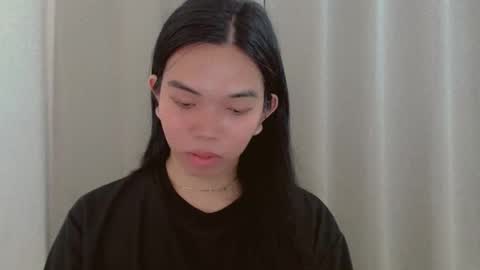 Snapshot of selena_fuckdoll chatting on 12.11.24 Selena online show from 12.11.24