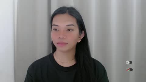 Snapshot of selena_fuckdoll chatting on 01.04.25 Selena online show from 01.04.25