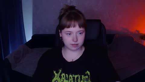 Snapshot of selenalily chatting on 05.26.26 Lilith online show from 05.26.26