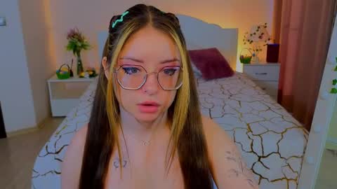 selenamills online show from 04.04.26