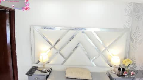 Selena reyess online show from 12.04.25