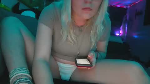 Selene online show from 01.28.25