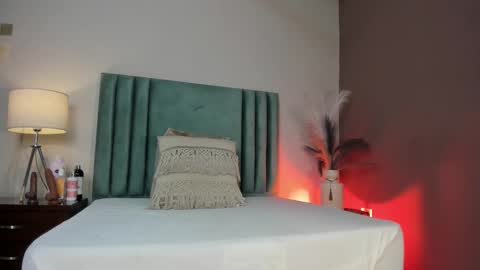 Selene Lujan online show from 03.27.26