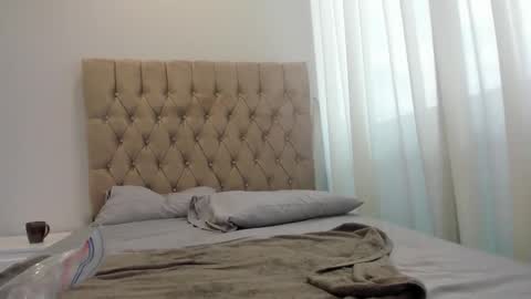 Selene online show from 09.18.25