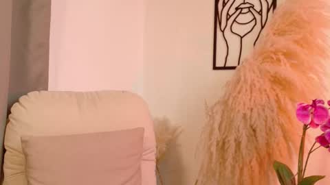 Selene Nova online show from 03.21.26