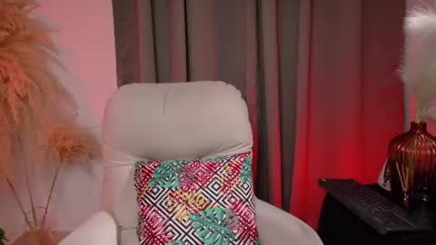 Snapshot of selenenova chatting on 07.14.26 Selene Nova online show from 07.14.26