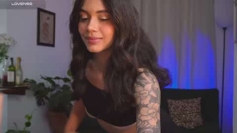 Snapshot of selenevaughan chatting on 05.21.26 Selene online show from 05.21.26
