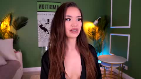 Snapshot of selennevoss chatting on 07.17.26 Selenne online show from 07.17.26