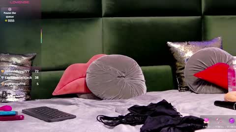 Selen online show from 02.11.25