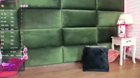 Selen online show from 09.25.25