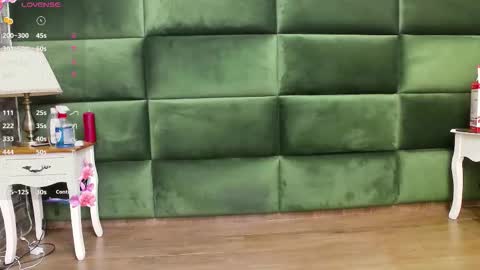 Selen online show from 11.03.25