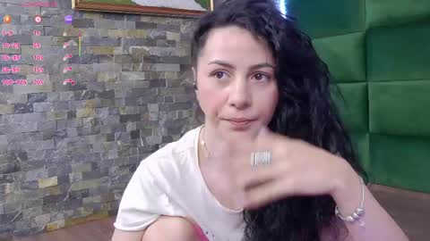 Snapshot of selensummer chatting on 05.03.26 Selen online show from 05.03.26