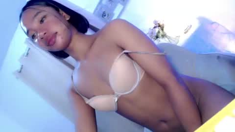 Snapshot of selfsuckercum69 chatting on 10.02.25 Jessy online show from 10.02.25