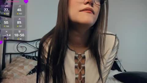 Snapshot of sellectorry chatting on 05.29.26 Julia online show from 05.29.26
