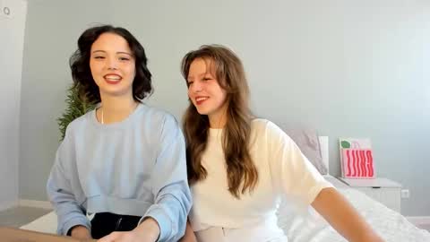 Snapshot of sen0_rita chatting on 10.08.25 Ami online show from 10.08.25